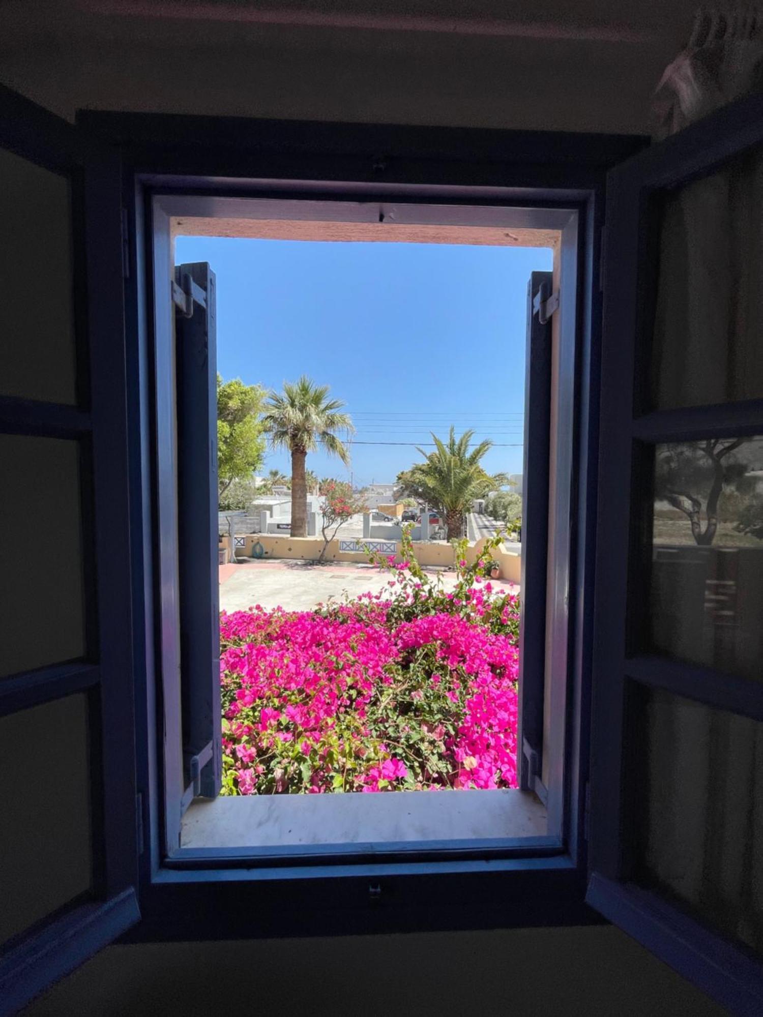 Asterias Mini Coastal Apartments Perivolos  Eksteriør bilde