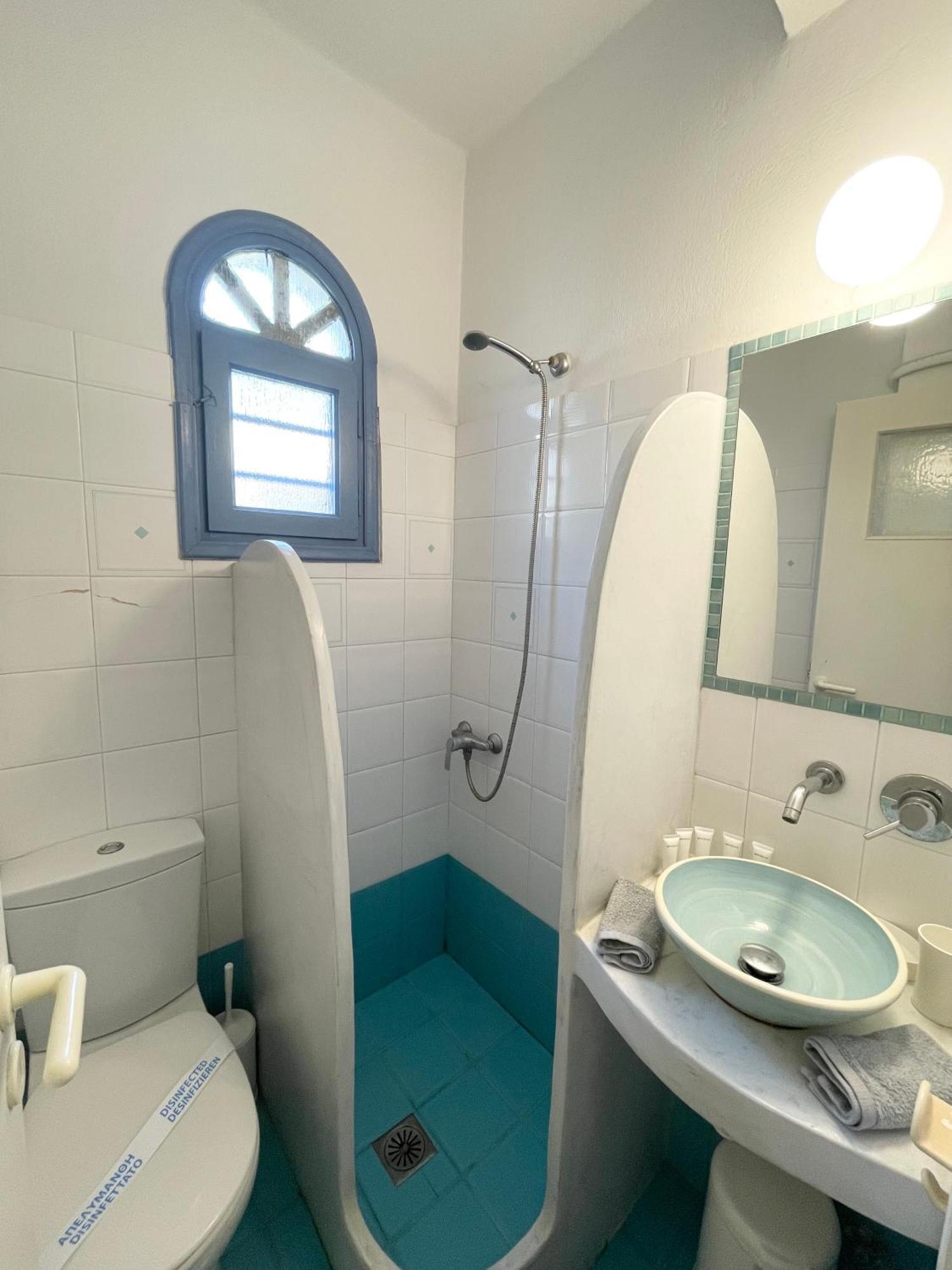 Asterias Mini Coastal Apartments Perivolos  Eksteriør bilde
