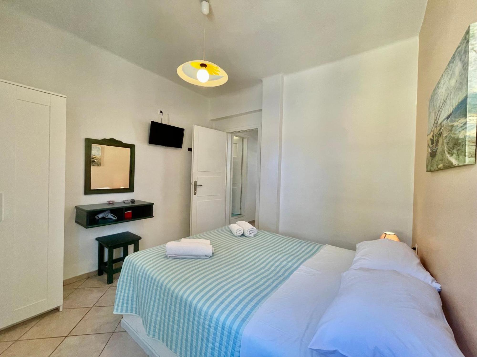 Asterias Mini Coastal Apartments Perivolos  Eksteriør bilde
