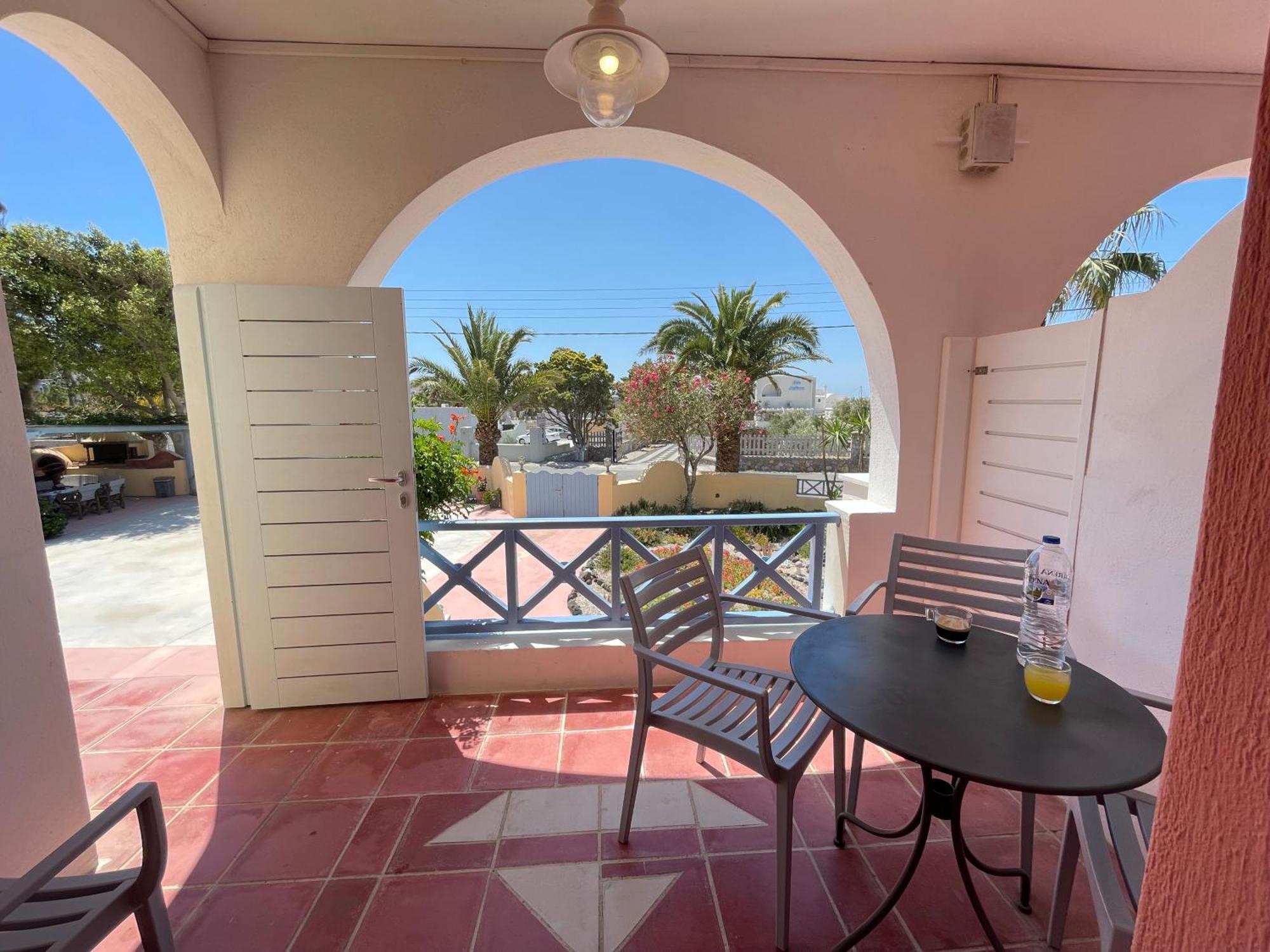 Asterias Mini Coastal Apartments Perivolos  Eksteriør bilde